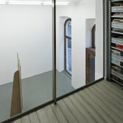 ArchitektInnen / KünstlerInnen: eichinger offices<br>Projekt: Galerie Mezzanin<br>Aufnahmedatum: 01/10<br>Format: digital<br>Lieferformat: Scan 300 dpi<br>Bestell-Nummer: 100120-24<br>