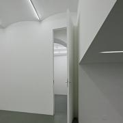 ArchitektInnen / KünstlerInnen: eichinger offices<br>Projekt: Galerie Mezzanin<br>Aufnahmedatum: 01/10<br>Format: digital<br>Lieferformat: Scan 300 dpi<br>Bestell-Nummer: 100120-07<br>