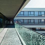 ArchitektInnen / KünstlerInnen: kub a Karl und Bremhorst Architekten<br>Projekt: Pflegeheim Pichling<br>Aufnahmedatum: 04/10<br>Format: digital<br>Lieferformat: Scan 300 dpi<br>Bestell-Nummer: 100407-16<br>
