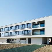 ArchitektInnen / KünstlerInnen: kub a Karl und Bremhorst Architekten<br>Projekt: Pflegeheim Pichling<br>Aufnahmedatum: 04/10<br>Format: digital<br>Lieferformat: Scan 300 dpi<br>Bestell-Nummer: 100407-07<br>