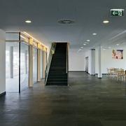 ArchitektInnen / KünstlerInnen: kub a Karl und Bremhorst Architekten<br>Projekt: Pflegeheim Pichling<br>Aufnahmedatum: 04/10<br>Format: digital<br>Lieferformat: Scan 300 dpi<br>Bestell-Nummer: 100407-26<br>