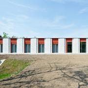 ArchitektInnen / KünstlerInnen: Johannes Zieser<br>Projekt: Haus 52 Landesklinikum Mauer<br>Aufnahmedatum: 04/10<br>Format: digital<br>Lieferformat: Scan 300 dpi<br>Bestell-Nummer: 100430-07<br>