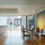ArchitektInnen / KünstlerInnen: Johannes Zieser<br>Projekt: Haus 52 Landesklinikum Mauer<br>Aufnahmedatum: 04/10<br>Format: digital<br>Lieferformat: Scan 300 dpi<br>Bestell-Nummer: 100430-16<br>