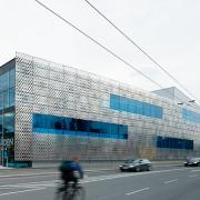 ArchitektInnen / KünstlerInnen: gharakhanzadeh sandbichler architekten zt gmbh<br>Projekt: Milchhof Salzburg<br>Aufnahmedatum: 05/10<br>Format: digital<br>Lieferformat: Scan 300 dpi<br>Bestell-Nummer: 100519-18<br>