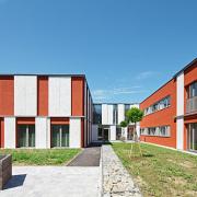 ArchitektInnen / KünstlerInnen: Johannes Zieser<br>Projekt: Landesklinikum Amstetten-Mauer Haus 44<br>Aufnahmedatum: 08/10<br>Format: digital<br>Bestell-Nummer: 100802-14<br>