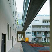 ArchitektInnen / KünstlerInnen: Patricia Zacek<br>Projekt: Wohnahausanlage Moselgasse<br>Aufnahmedatum: 11/10<br>Format: digital<br>Lieferformat: Digital<br>Bestell-Nummer: 101123-26<br>