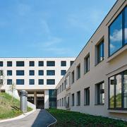 ArchitektInnen / KünstlerInnen: Wolfgang Weidinger<br>Projekt: Landesberufsschule Waldegg<br>Format: digital<br>Lieferformat: Digital<br>Bestell-Nummer: 130822-07<br>