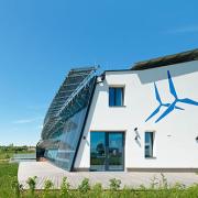 ArchitektInnen / KünstlerInnen: Georg W. Reinberg<br>Projekt: Windkraft Simonsfeld<br>Format: digital<br>Lieferformat: Digital<br>Bestell-Nummer: 150603-16<br>