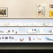 ArchitektInnen / KünstlerInnen: Martin Kohlbauer<br>Projekt: Taferlkratzer Tintenpatzer Ausstellung Wienbibliothek<br>Format: digital<br>Bestell-Nummer: 160226-22<br>