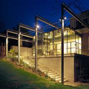 ArchitektInnen / KünstlerInnen: Bulant & Wailzer Architekturstudio<br>Projekt: garden room in glass<br>Aufnahmedatum: 04/03<br>Format: 6x9cm C-Dia<br>Lieferformat: Dia-Duplikat, Scan 300 dpi<br>Bestell-Nummer: 030424-13<br>