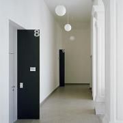 ArchitektInnen / KünstlerInnen: Johannes Zieser<br>Projekt: Schloß Würmla<br>Aufnahmedatum: 03/03<br>Format: 6x9cm C-Neg<br>Lieferformat: C-Print<br>Bestell-Nummer: 030331-14<br>