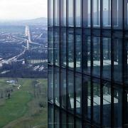 ArchitektInnen / KünstlerInnen: Massimiliano Fuksas<br>Projekt: Vienna Twin Tower<br>Aufnahmedatum: 03/01<br>Format: 6x9cm C-Dia<br>Lieferformat: Dia-Duplikat<br>Bestell-Nummer: 010320-25<br>