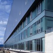 ArchitektInnen / KünstlerInnen: Andreas Treusch<br>Projekt: Logistikcenter Linz<br>Aufnahmedatum: 09/02<br>Format: 6x9cm C-Dia<br>Lieferformat: Dia-Duplikat, Scan 300 dpi<br>Bestell-Nummer: 020916-12<br>