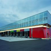 ArchitektInnen / KünstlerInnen: the unit<br>Projekt: Telekom Austria Logistikcenter<br>Aufnahmedatum: 07/02<br>Format: 6x9cm C-Neg<br>Lieferformat: C-Print, Scan 300 dpi<br>Bestell-Nummer: 020725-03<br>
