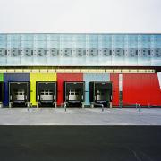 ArchitektInnen / KünstlerInnen: the unit<br>Projekt: Telekom Austria Logistikcenter<br>Aufnahmedatum: 07/02<br>Format: 6x9cm C-Neg<br>Lieferformat: C-Print, Scan 300 dpi<br>Bestell-Nummer: 020725-08<br>