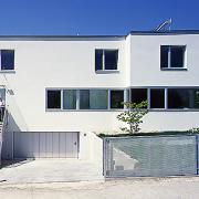 ArchitektInnen / KünstlerInnen: Georg W. Reinberg<br>Projekt: Haus A.<br>Aufnahmedatum: 05/02<br>Format: 6x9cm C-Dia<br>Lieferformat: Dia-Duplikat, 500px<br>Bestell-Nummer: 020517-01<br>