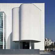 ArchitektInnen / KünstlerInnen: Richard Meier<br>Projekt: Museum of Contemporary Art<br>Aufnahmedatum: 07/95<br>Format: 6x7cm C-Dia<br>Lieferformat: Scan 300 dpi, SW-Print<br>Bestell-Nummer: 950700-04<br>