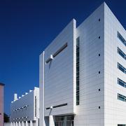 ArchitektInnen / KünstlerInnen: Richard Meier<br>Projekt: Museum of Contemporary Art<br>Aufnahmedatum: 07/95<br>Format: 6x7cm C-Dia<br>Lieferformat: Scan 300 dpi, SW-Print<br>Bestell-Nummer: 950700-09<br>