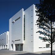 ArchitektInnen / KünstlerInnen: Richard Meier<br>Projekt: Museum of Contemporary Art<br>Aufnahmedatum: 07/95<br>Format: 6x9cm C-Dia<br>Lieferformat: SW-Print, Scan 300 dpi<br>Bestell-Nummer: 950700-13<br>