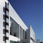 ArchitektInnen / KünstlerInnen: Richard Meier<br>Projekt: Museum of Contemporary Art<br>Aufnahmedatum: 07/95<br>Format: 6x9cm C-Dia<br>Lieferformat: SW-Print, Scan 300 dpi<br>Bestell-Nummer: 950700-14<br>
