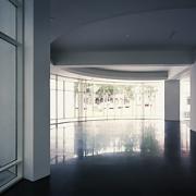 ArchitektInnen / KünstlerInnen: Richard Meier<br>Projekt: Museum of Contemporary Art<br>Aufnahmedatum: 07/95<br>Format: 6x12cm C-Dia<br>Lieferformat: Scan 300 dpi, SW-Print<br>Bestell-Nummer: 950700-21<br>