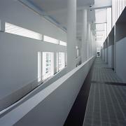 ArchitektInnen / KünstlerInnen: Richard Meier<br>Projekt: Museum of Contemporary Art<br>Aufnahmedatum: 07/95<br>Format: 6x9cm C-Dia<br>Lieferformat: Scan 300 dpi, SW-Print<br>Bestell-Nummer: 950700-25<br>