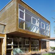 ArchitektInnen / KünstlerInnen: gharakhanzadeh sandbichler architekten zt gmbh<br>Projekt: Haus W.<br>Aufnahmedatum: 10/03<br>Format: 6x9cm C-Dia<br>Lieferformat: Scan 300 dpi<br>Bestell-Nummer: 031017-04<br>