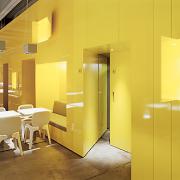 ArchitektInnen / KünstlerInnen: BEHF Architects Ebner Hasenauer Ferenczy ZT GmbH, Elisabeth Zimmermann<br>Projekt: Yellow 2<br>Aufnahmedatum: 03/04<br>Format: 6x9cm C-Neg<br>Lieferformat: Scan 300 dpi<br>Bestell-Nummer: 040302-07<br>