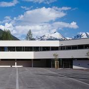 ArchitektInnen / KünstlerInnen: Martin Kohlbauer<br>Projekt: Alpen Therme Gastein<br>Aufnahmedatum: 06/04<br>Format: 6x9cm C-Dia<br>Lieferformat: Dia-Duplikat, Scan 300 dpi<br>Bestell-Nummer: 040608-13<br>