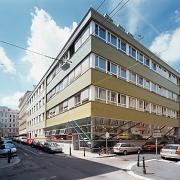 ArchitektInnen / KünstlerInnen: Martin Treberspurg<br>Projekt: Bürohaus Wienstrom<br>Aufnahmedatum: 06/04<br>Format: 6x9cm C-Dia<br>Lieferformat: Scan 300 dpi<br>Bestell-Nummer: 040622-15<br>