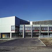 ArchitektInnen / KünstlerInnen: ARTEC Architekten<br>Projekt: Volksschule Zehdengasse<br>Aufnahmedatum: 10/96<br>Format: 6x12cm C-Dia<br>Lieferformat: C-Print, 500px<br>Bestell-Nummer: 961024-04<br>