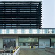 ArchitektInnen / KünstlerInnen: Andreas Treusch<br>Projekt: ACC Air Cargo Center<br>Aufnahmedatum: 01/06<br>Format: 6x9cm C-Dia<br>Lieferformat: Dia-Duplikat, Scan 300 dpi<br>Bestell-Nummer: 060113-14<br>