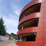 ArchitektInnen / KünstlerInnen: Johannes Zieser<br>Projekt: Seniorenheim Stockerau<br>Aufnahmedatum: 06/06<br>Format: 6x9cm C-Dia<br>Lieferformat: Dia-Duplikat, Scan 300 dpi<br>Bestell-Nummer: 060417-14<br>